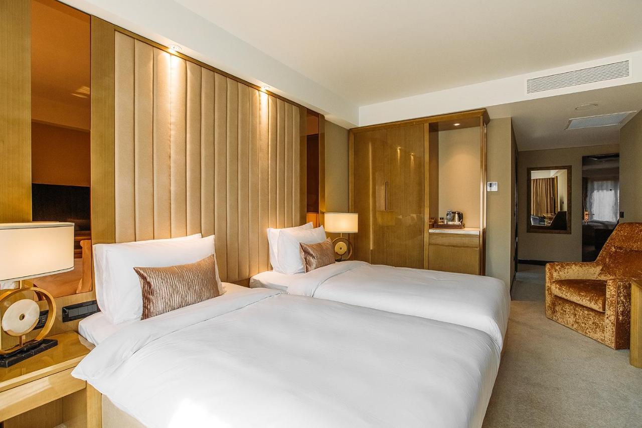 Marjan Plaza Hotel Tiflis Exterior foto