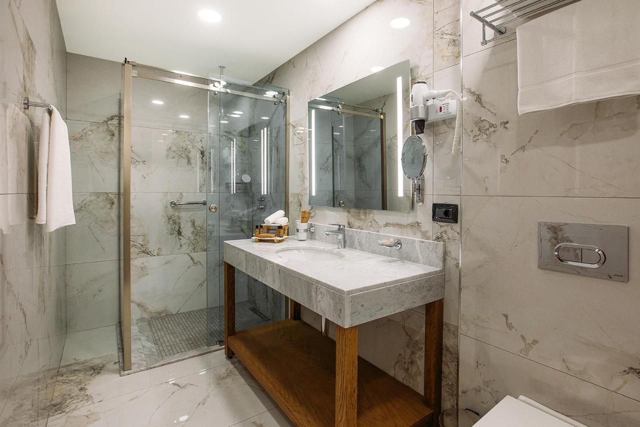 Marjan Plaza Hotel Tiflis Exterior foto